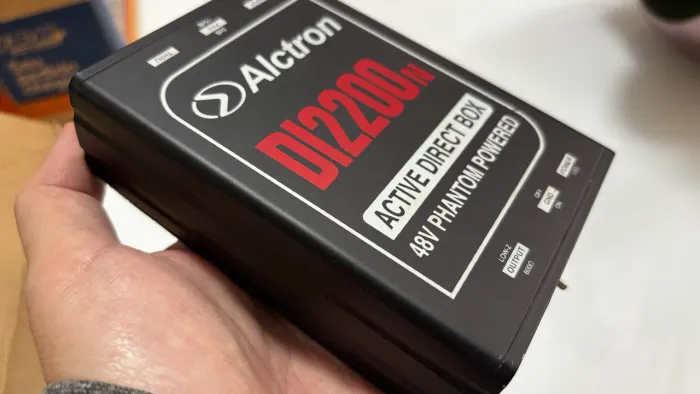 Direct Box DI Ativo Alctron 2200N Phantom Power