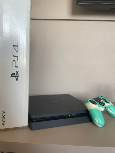 PlayStation 4 Slim 1 TB