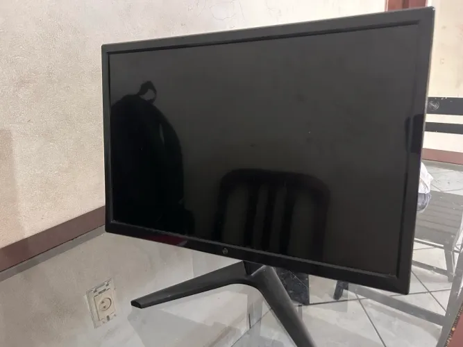 Vende-se monitor