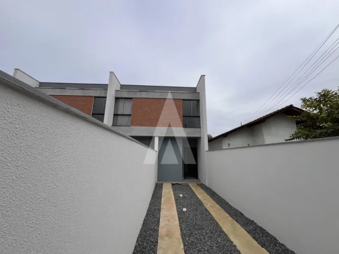 Geminado com 2 quartos no Bairro Parque Guarani com 61.55 m²