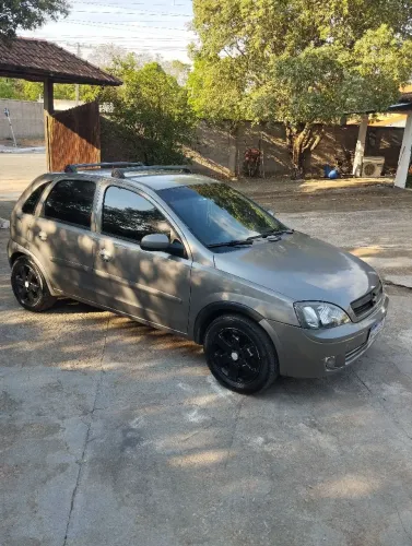 Chevrolet Corsa Hatchback 1.8 MPFI Flexpower 8V 5P 2004