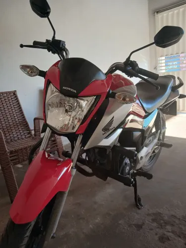 Vendo Moto titan 160 /2023 .