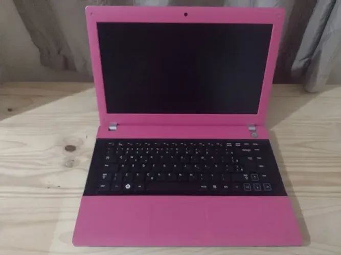 Vendo notebook Samsung RV411 2015, para conserto ou peças