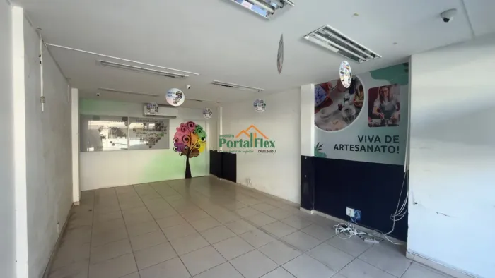 Loja à locação em Parque Residencial Laranjeiras - Serra/ES