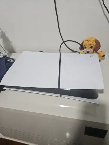 Play Station 5 - 2 manetes - 825gb digital