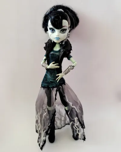 Boneca Monster High - Frankie Stein Ghouls Rule