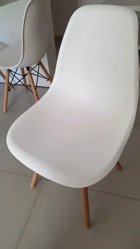 4 Cadeiras Charles Eames Brancas - Seminovas - Excelente Estado