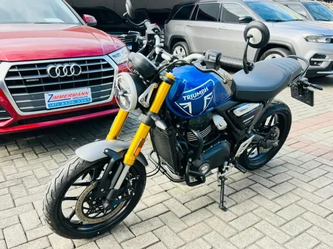 Triumph - Speed 400cc 2025 com 2.400 km
