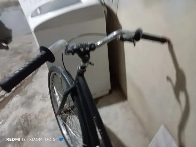 Vendo uma bicicleta montadinha aro 26 pecas modificadas e originais