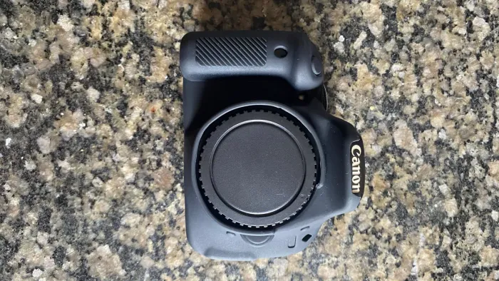 Canon T3i apenas o corpo