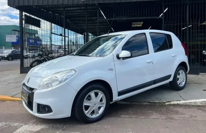 Renault Sandero Expression Hi-flex 1.6 8V 5P 2013