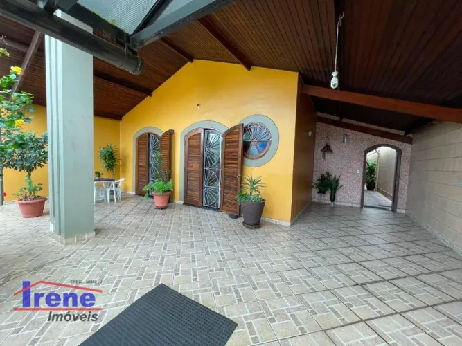Casa com 5 dormitórios à venda, 170 m² por R$ 900.000,00 - Vila São Paulo - Itanhaém/SP