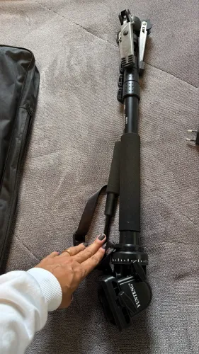 Monopé Yunteng VCT-588 com base tripé e bolsa - sem uso