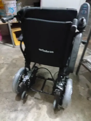 Cadeira de rodas motorisada