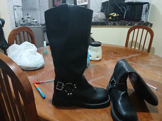 Bota cano alto