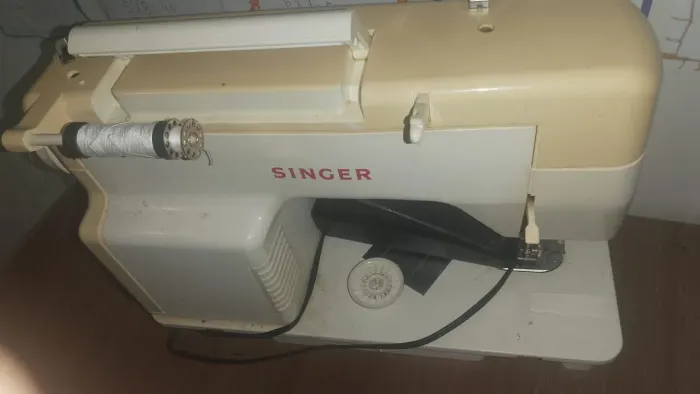 Máquina de costura Singer