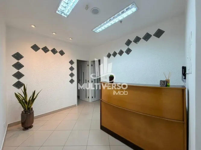 Sala Comercial à venda, no bairro Aparecida em Santos