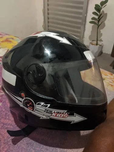 Capacete infantil tamanho 54