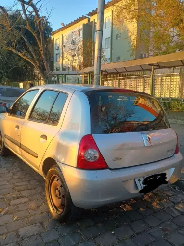 Renault Clio Hi-flex 1.0 16V 5P 2011