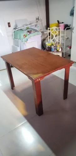 Mesa para 4 lugares