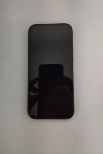 iPhone 15 128g bateria 87%