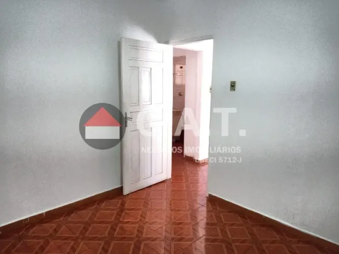 Casa à venda em Sorocaba-SP, Jardim dos Estados: 2 quartos, 1 sala, 1 banheiro, 2 vagas de