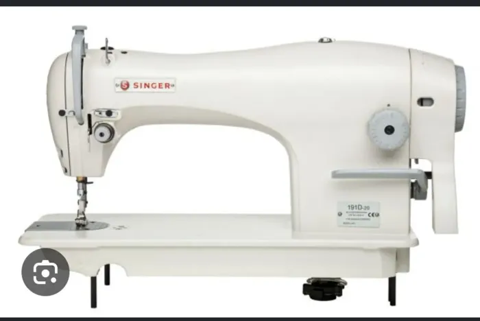 Máquina de costura industrial ( Singer ) seminova completa só não acompanha a mesa