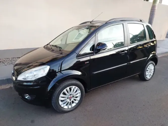 Fiat Idea Essence 1.6 Flex 16V 5P 2011