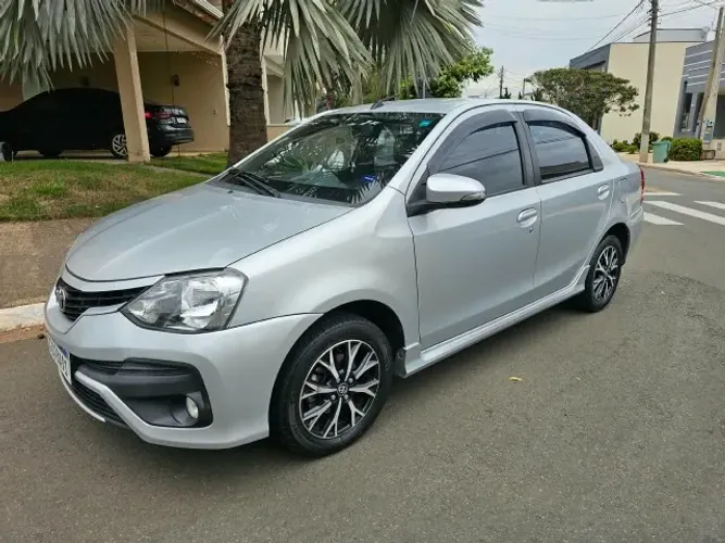 Toyota Etios Platinum Sed. 1.5 Flex 16V 4P Aut. 2017