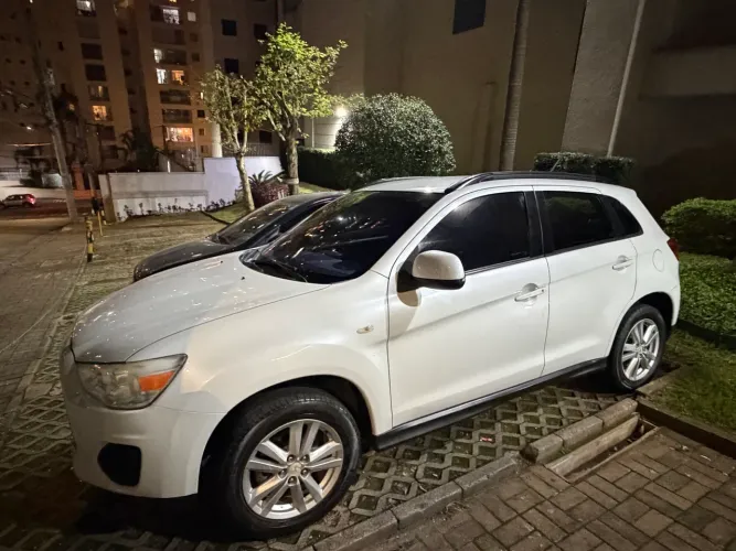 Mitsubishi ASX 2.0 16V 160cv Aut. 2013