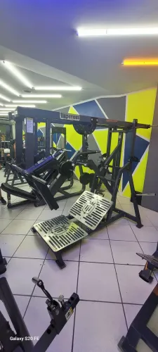 Aparelhos de musculação