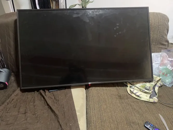 Vendo tv com defeito