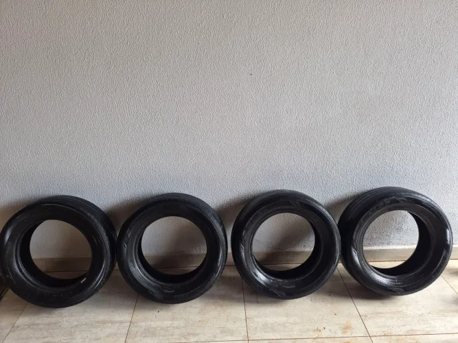 4 pneus usado 200.00
