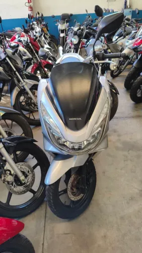 HONDA PCX 150 PRATA 2018 Shalon veículos Cariacica