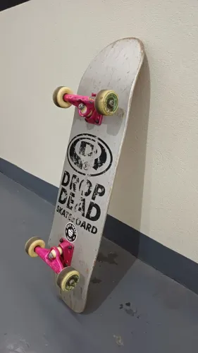 SKATE DROP DEAD