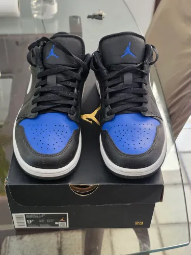 Tênis Nike Air Jordan 1 Low