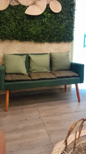 Conjunto de poltronas com almofadas