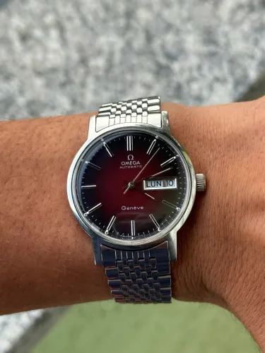 Relógio automático Omega Geneve Calibre 1022, impecável.
