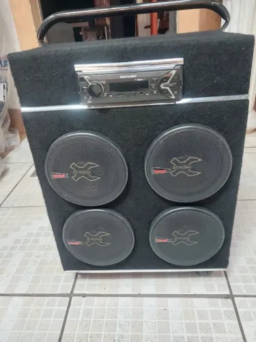 Caixa de Som Automotiva Completa e Portátil