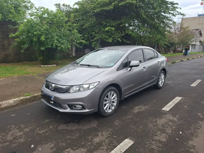 Honda Civic Sedan LXR 2.0 Flexone 16V Aut. 4P 2014