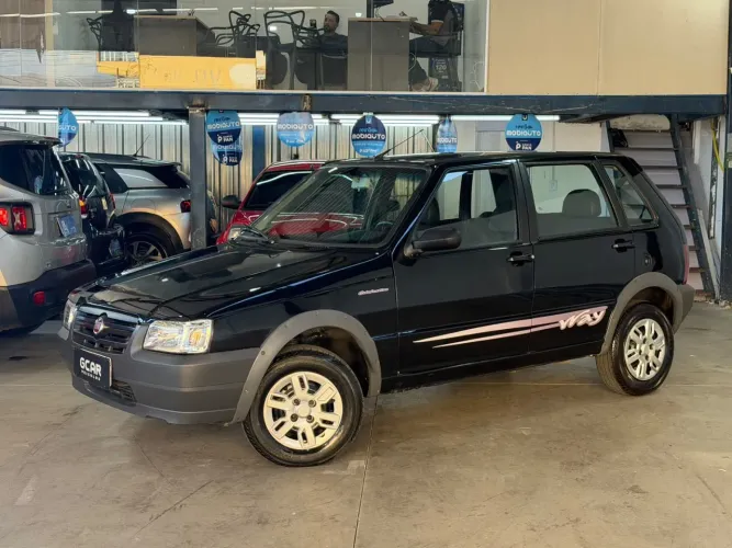 Fiat Uno Mille Celeb. WAY Econ. 1.0 F.flex 4P 2011
