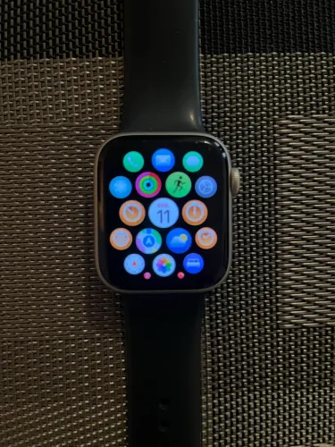 Apple Watch SE 2 44mm