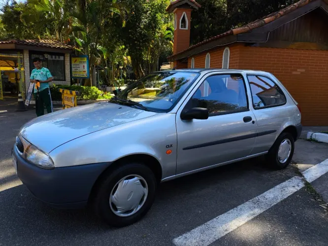 Ford Fiesta CLX 1.3i 3P 1997