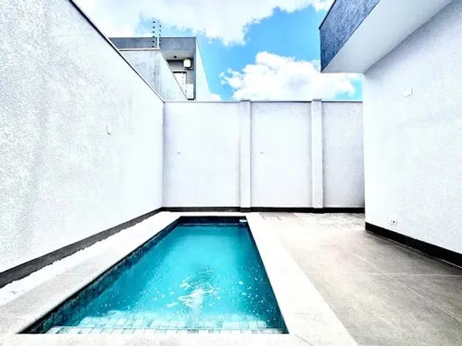 Sobrado com 3 suítes, piscina, cozinha gourmet à venda, 217 m² por R$ 1.850.000 - Jardim H