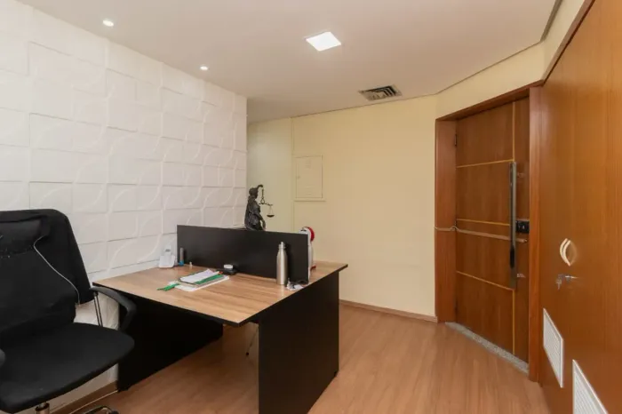 Sala comercial na Avenida da Aclimação, 68 - conjunto 132 75 m²