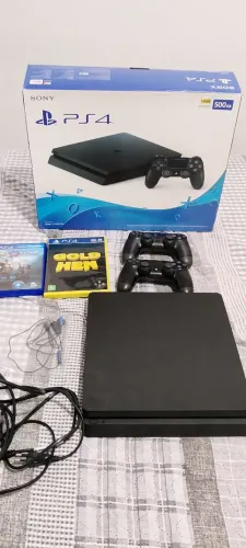 Ps4 slim desbloqueado na caixa, pouco tempo de uso, 2 controles, jogos, todos os cabos