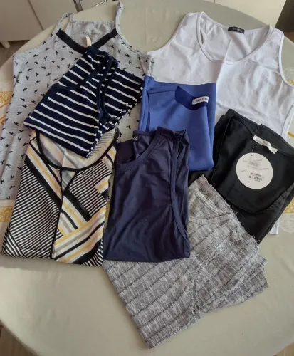 Lote feminino 15 peças.  Veste 38/40