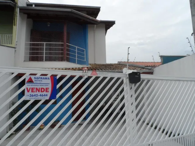 Casa Padrão em Pindamonhangaba