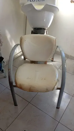 Vendo lavatório usado