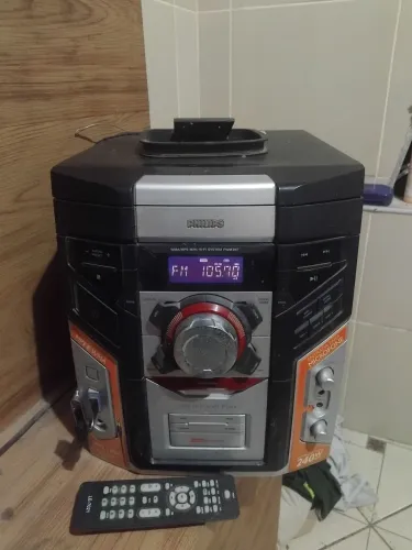 SOM PHILIPS WMA/MP3 HI-FI SYSTEM FWM 397